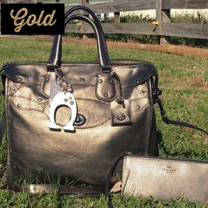 33740 Coach Elevated Rhyder 33 Gold Bag & Wallet